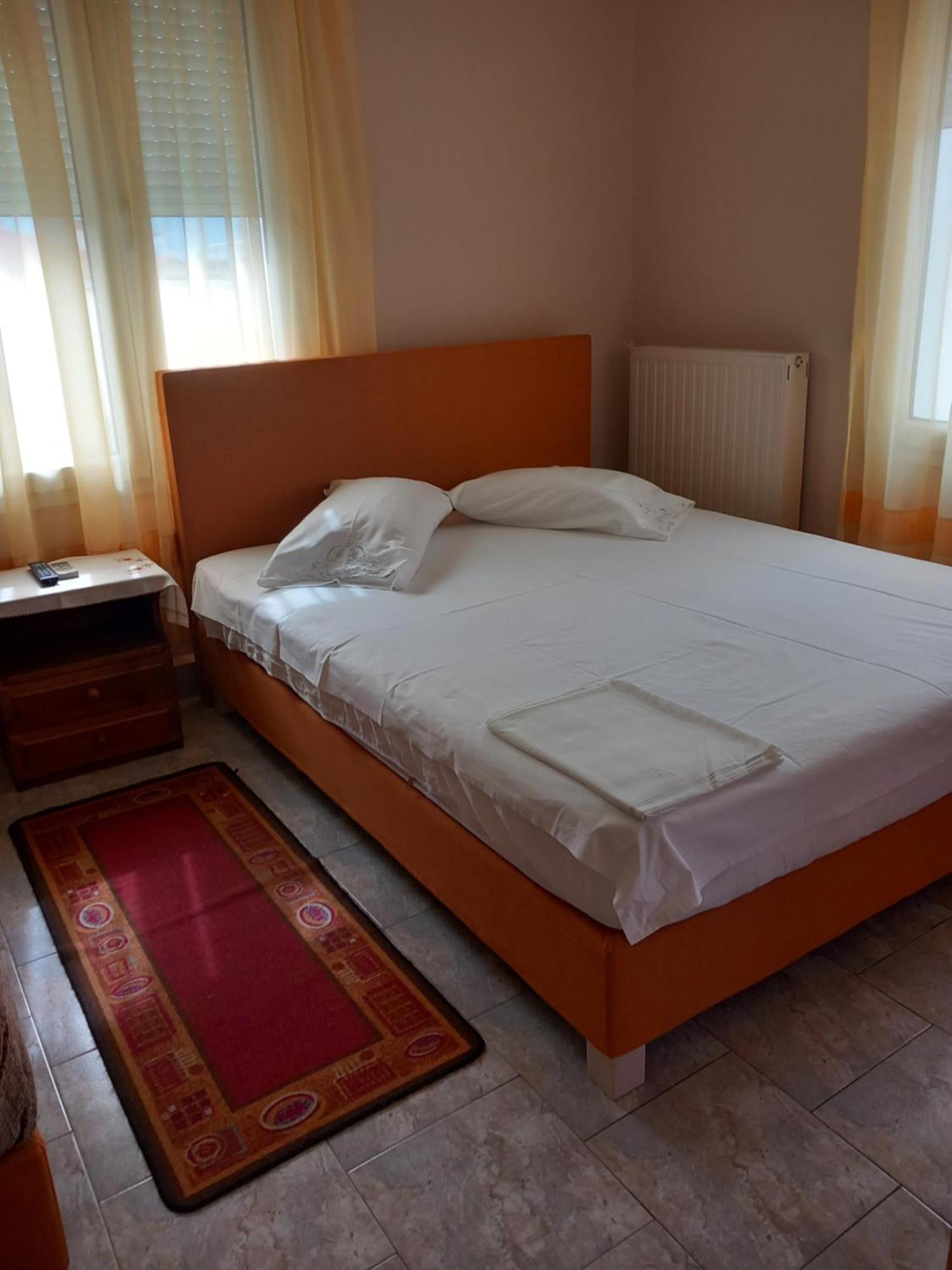 Thalia'S Garden Hotel Mytilene Bagian luar foto