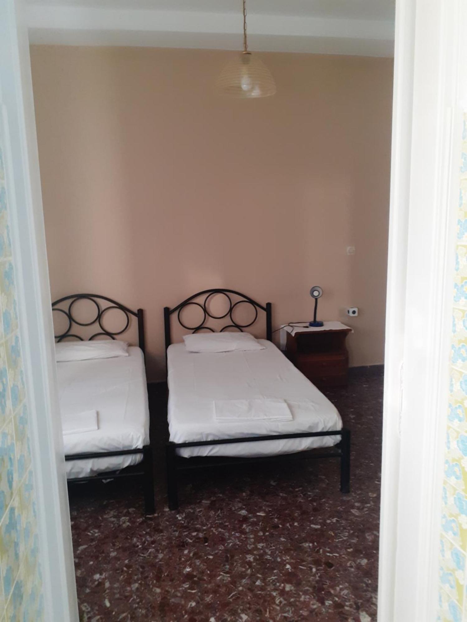 Thalia'S Garden Hotel Mytilene Bagian luar foto